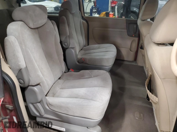 2010 Kia Sedona LX with VIN KNDMG4C31A6335308, listed as a Copart auction lot 50356855 with 191,961 mi miles and Clean Title. Bid and sale history available at carsss.com. Image 11.