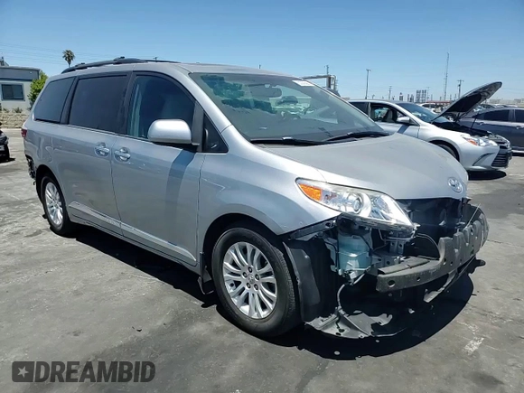 2017 Toyota Sienna XLE Auto Access Seat with VIN 5TDYZ3DC7HS851736, listed as a Copart auction lot 62350585 with 71,833 mi miles and Salvage title. Bid and sale history available at DreamBid. Image 15.