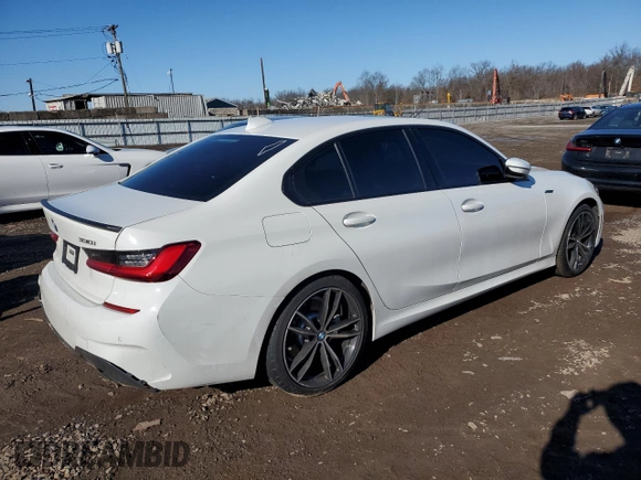 2020 BMW 3 Series 330i xDrive with VIN 3MW5R7J00L8B06930, listed as a Copart auction lot 45396185 with 86,334 mi miles and Salvage Title. Bid and sale history available at carsss.com. Image 3.