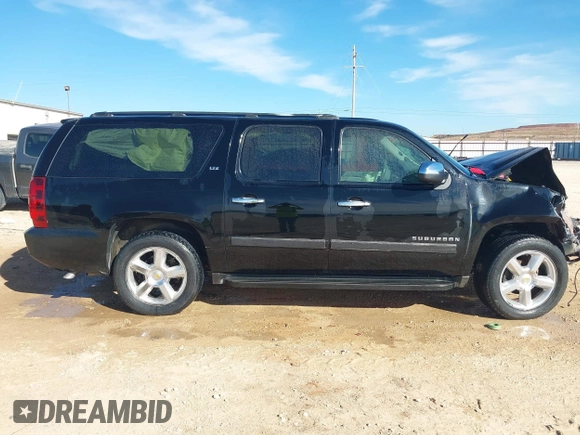 2007 Chevrolet Suburban LT with VIN 3GNFC16077G264439, listed as a IAAI auction lot 41212959 with Not Provided miles and . Bid and sale history available at DreamBid. Image 14.