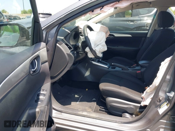 2017 Nissan Sentra SV z VIN 3N1AB7AP5HY284846, wystawiony jako IAAI lot #42779382 z przebiegiem 160 137 mil mil oraz . Historia ofert i sprzedaży dostępna na DreamBid. Obrazek 5.