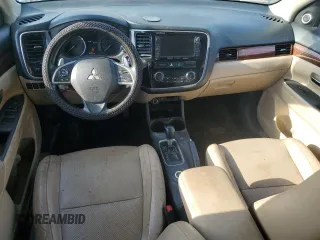 2015 Mitsubishi Outlander GT z VIN JA4JZ4AX4FZ001454, wystawiony jako Copart lot #54562675 z przebiegiem 166 983 mil mil oraz Czysty tytuł • Clean title. Historia ofert i sprzedaży dostępna na DreamBid. Obrazek 9.