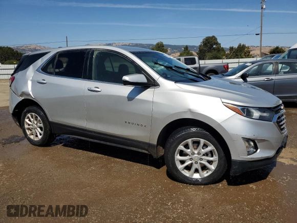 2018 Chevrolet Equinox LT z VIN 3GNAXSEV2JS568428, wystawiony jako Copart lot #60731665 z przebiegiem 47 710 mil mil oraz Czysty tytuł • Clean title. Historia ofert i sprzedaży dostępna na DreamBid. Obrazek 4.