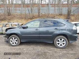 2004 Lexus RX with VIN JTJHA31U740055969, listed as a IAAI auction lot 42039307 with 168,336 mi miles. Bid and sale history available at carsss.com. Image 15.