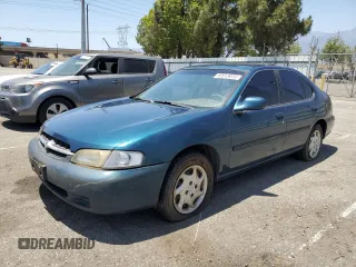 1998 Nissan Altima XE z VIN 1N4DL01D1WC150464, wystawiony jako Copart lot #60913075 z przebiegiem 149 831 mil mil oraz Czysty tytuł • Clean title. Historia ofert i sprzedaży dostępna na DreamBid. Obrazek 1.