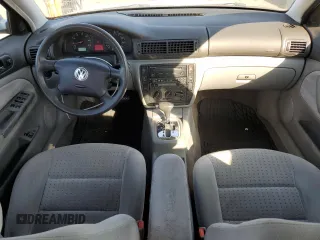 2001 Volkswagen Passat z VIN WVWAC63B41P013693, wystawiony jako Copart lot #74254064 z przebiegiem 106 707 mil mil oraz Szkoda całkowita • Salvage title. Historia ofert i sprzedaży dostępna na DreamBid. Obrazek 8.