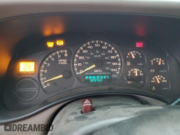 2001 Chevrolet Suburban LS with VIN 3GNEC16T31G203148, listed as a Copart auction lot 42713955 with 323,762 mi miles and Salvage Title. Bid and sale history available at carsss.com. Image 9.