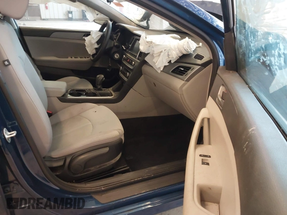 2019 Hyundai Sonata SE with VIN 5NPE24AF7KH803260, listed as a IAAI auction lot 41713958 with Not Provided miles and . Bid and sale history available at carsss.com. Image 5.