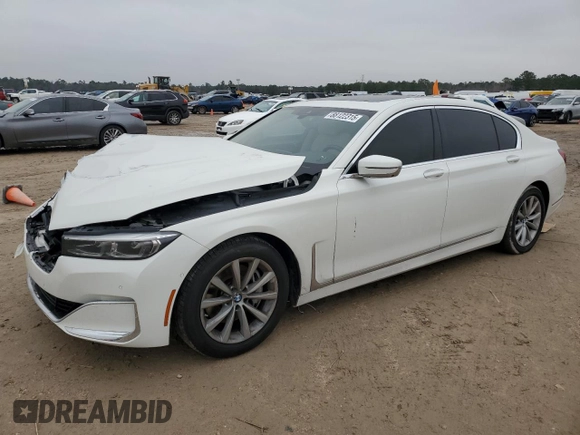 2021 BMW 7 Series 740i with VIN WBA7T2C09MCG32688, listed as a Copart auction lot 88122315 with 30,668 mi miles and Salvage title. Bid and sale history available at DreamBid. Image 1.