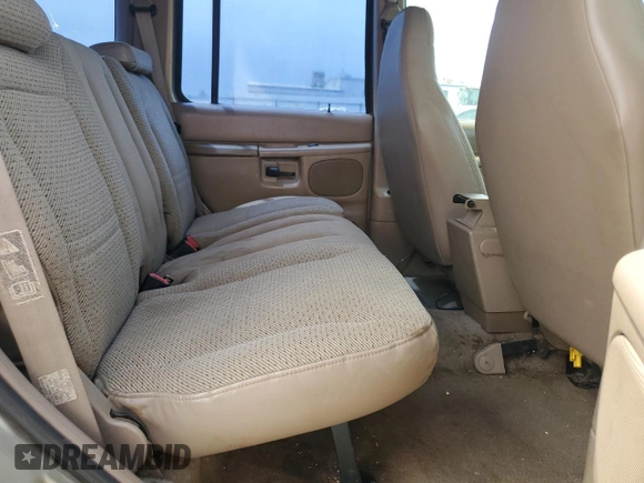 2001 Ford Explorer XLS with VIN 1FMZU62E01ZA22192, listed as a Copart auction lot 58791565 with 218,582 mi miles and Salvage title. Bid and sale history available at DreamBid. Image 11.