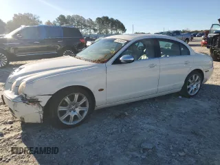 2007 Jaguar S-Type 3.0 with VIN SAJWA01AX7FN73169, listed as a Copart auction lot 81824534 with 143,796 mi miles and Salvage Title. Bid and sale history available at carsss.com. Image 1.