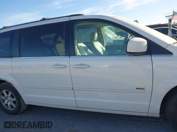 2008 Chrysler Town & Country Touring with VIN 2A8HR54P78R776956, listed as a IAAI auction lot 41018187 with 201,542 mi miles and . Bid and sale history available at DreamBid. Image 14.