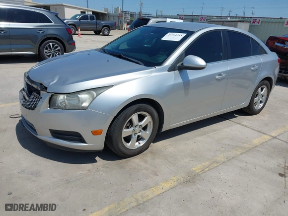2014 Chevrolet Cruze 1LT with VIN 1G1PC5SB1E7206369, listed as a IAAI auction lot 41981353 with 120,270 mi miles. Bid and sale history available at carsss.com. Image 18.
