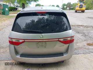 2012 Honda Odyssey Touring with VIN 5FNRL5H95CB101605, listed as a IAAI auction lot 42025163 with 286,421 mi miles. Bid and sale history available at carsss.com. Image 17.