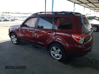 2010 Subaru Forester X Premium с VIN JF2SH6CC6AH747147, выставлен на аукционе Copart как лот 57771425 с пробегом 81 190 миль миль и Списание • Salvage title. История ставок и продаж доступна на DreamBid. Изображение 2.