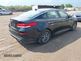 2019 Kia Optima LX with VIN 5XXGT4L3XKG349221, listed as a IAAI auction lot 41982906 with 31,251 mi miles. Bid and sale history available at carsss.com. Image 4.