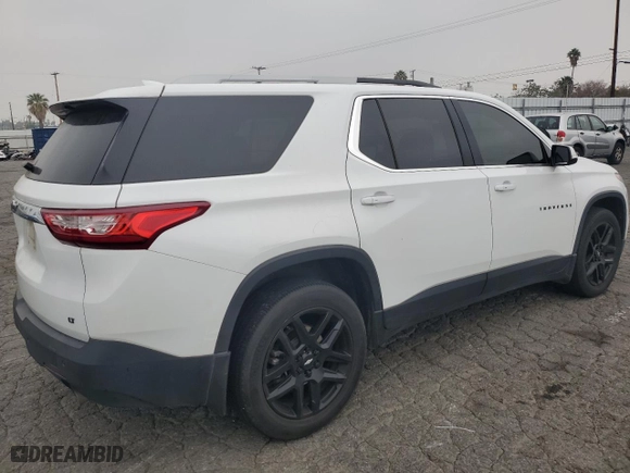 2018 Chevrolet Traverse LT Cloth with VIN 1GNERGKW4JJ236675, listed as a Copart auction lot 52904275 with 100,401 mi miles and Salvage Title. Bid and sale history available at carsss.com. Image 3.