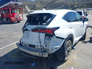 2019 Lexus NX 300 z VIN JTJYARBZ4K2129962, wystawiony jako IAAI lot #41818145 z przebiegiem Nie podano mil oraz . Historia ofert i sprzedaży dostępna na DreamBid. Obrazek 4.