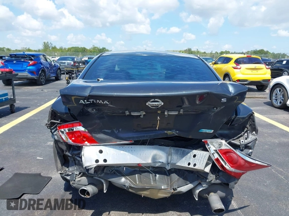 2013 Nissan Altima SL with VIN 1N4AL3AP9DC214665, listed as a IAAI auction lot 42671720 with 153,020 mi miles and . Bid and sale history available at DreamBid. Image 17.