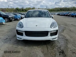 2016 Porsche Cayenne GTS z VIN WP1AD2A27GLA76651, wystawiony jako Copart lot #52693515 z przebiegiem 86 235 mil mil oraz Tytuł czysty. Historia ofert i sprzedaży dostępna na DreamBid. Obrazek 12.