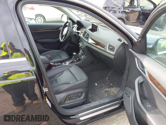 2015 Audi Q3 Prestige with VIN WA1GFCFS2FR009448, listed as a IAAI auction lot 42236056 with 147,644 mi miles and . Bid and sale history available at DreamBid. Image 5.