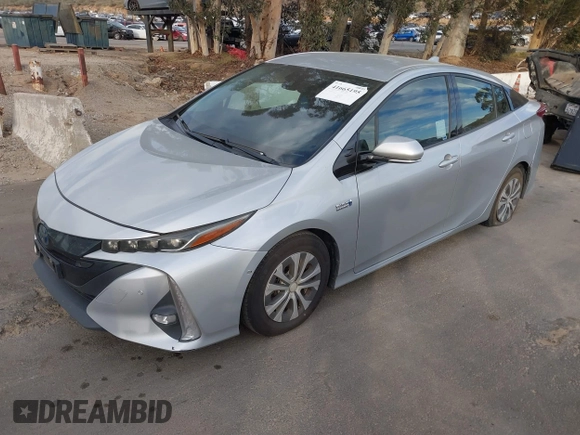 2017 Toyota Prius Plus with VIN JTDKARFP6H3039054, listed as a IAAI auction lot 41665195 with 233,161 mi miles and . Bid and sale history available at DreamBid. Image 2.