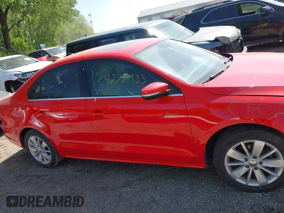 2015 Volkswagen Jetta SE с VIN 3VWD07AJ2FM357720, выставлен на аукционе IAAI как лот 42281983 с пробегом 92 965 миль миль и . История ставок и продаж доступна на DreamBid. Изображение 14.