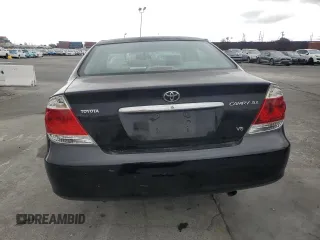 2005 Toyota Camry LE with VIN 4T1BF32K45U102615, listed as a Copart auction lot 56182705 with 196,300 mi miles and Salvage Title. Bid and sale history available at DreamBid. Image 6.