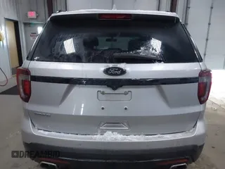 2017 Ford Explorer Sport z VIN 1FM5K8GT6HGA99307, wystawiony jako IAAI lot #41531536 z przebiegiem 128 911 mil mil oraz . Historia ofert i sprzedaży dostępna na DreamBid. Obrazek 16.