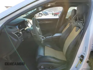 2017 Cadillac CTS-V z VIN 1G6A15S66H0145204, wystawiony jako Copart lot #74996224 z przebiegiem 28 261 mil mil oraz Szkody całkowita. Historia ofert i sprzedaży dostępna na DreamBid. Obrazek 7.
