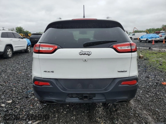 2015 Jeep Cherokee Latitude z VIN 1C4PJMCSXFW739396, wystawiony jako Copart lot #56282915 z przebiegiem 114 309 mil mil oraz Szkoda całkowita • Salvage title. Historia ofert i sprzedaży dostępna na DreamBid. Obrazek 6.
