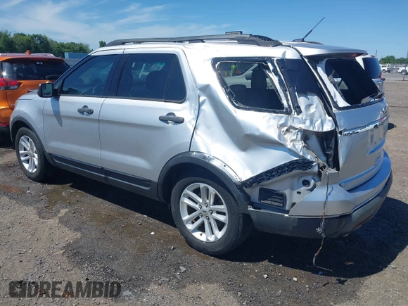 2015 Ford Explorer z VIN 1FM5K7B83FGC12754, wystawiony jako IAAI lot #42296111 z przebiegiem 224 135 mil mil oraz . Historia ofert i sprzedaży dostępna na DreamBid. Obrazek 3.