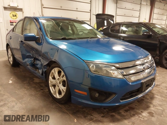 2012 Ford Fusion SE z VIN 3FAHP0HA8CR420451, wystawiony jako IAAI lot #42078163 z przebiegiem 131 049 mil mil oraz . Historia ofert i sprzedaży dostępna na DreamBid. Obrazek 1.