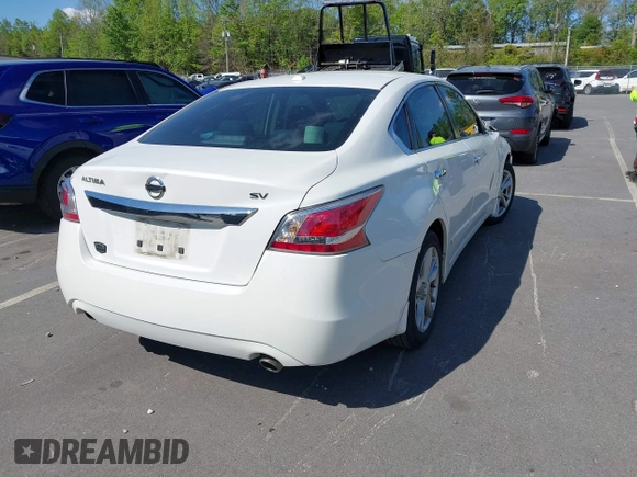 2015 Nissan Altima SV z VIN 1N4AL3AP9FC233381, wystawiony jako IAAI lot #42053865 z przebiegiem 176 593 mil mil oraz . Historia ofert i sprzedaży dostępna na DreamBid. Obrazek 4.