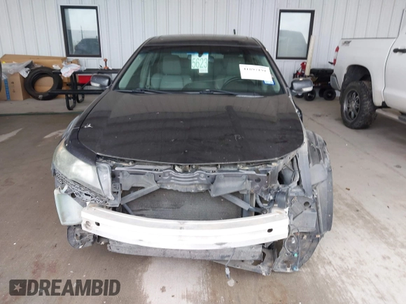 2012 Acura TL Tech Auto with VIN 19UUA8F50CA033550, listed as a IAAI auction lot 41897191 with 198,629 mi miles. Bid and sale history available at carsss.com. Image 6.