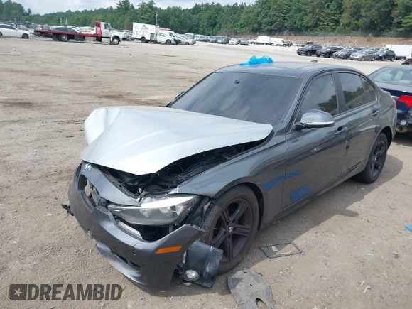 2015 BMW 3 Series 328i xDrive с VIN WBA3B5G53FNS20635, выставлен на аукционе IAAI как лот 42744509 с пробегом Не указан миль и . История ставок и продаж доступна на DreamBid. Изображение 17.