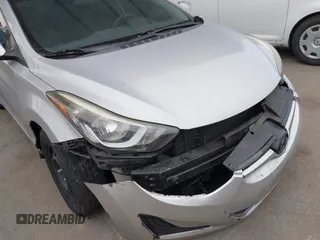 2016 Hyundai Elantra SE с VIN KMHDH4AE9GU490903, выставлен на аукционе IAAI как лот 42164765 с пробегом 121 666 миль миль и . История ставок и продаж доступна на DreamBid. Изображение 6.