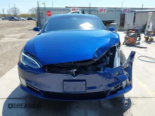 2020 Tesla Model S Long Range with VIN 5YJSA1E25LF401362, listed as a IAAI auction lot 41771363 with 28,015 mi miles. Bid and sale history available at carsss.com. Image 12.