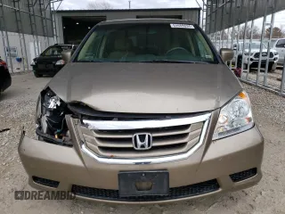 2010 Honda Odyssey EX with VIN 5FNRL3H59AB038104, listed as a Copart auction lot 84688894 with 317,028 mi miles and Salvage title. Bid and sale history available at DreamBid. Image 5.