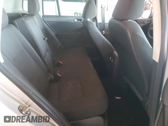 2013 Volkswagen Tiguan S with VIN WVGAV3AX8DW576243, listed as a Copart auction lot 62882635 with 115,113 mi miles and Clean title. Bid and sale history available at DreamBid. Image 10.