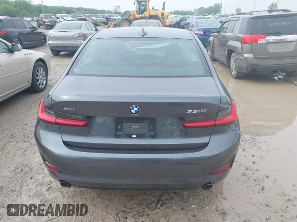 2019 BMW 3 Series 330i xDrive z VIN WBA5R7C56KFH24206, wystawiony jako IAAI lot #42176694 z przebiegiem 36 518 mil mil oraz . Historia ofert i sprzedaży dostępna na DreamBid. Obrazek 15.