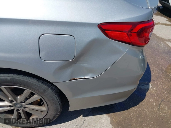 2015 Hyundai Sonata SE with VIN 5NPE24AF9FH041944, listed as a IAAI auction lot 42107263 with 158,270 mi miles and . Bid and sale history available at DreamBid. Image 6.