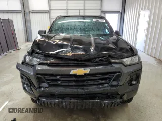 2024 Chevrolet Colorado 2WD LT z VIN 1GCGSCEC2R1111928, wystawiony jako Copart lot #50770855 z przebiegiem 33 489 mil mil oraz Czysty tytuł • Clean title. Historia ofert i sprzedaży dostępna na DreamBid. Obrazek 5.