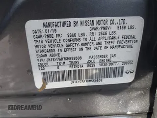 2019 Infiniti Q50 3.0t LUXE with VIN JN1EV7AR7KM559508, listed as a IAAI auction lot 41568575 with 21,921 mi miles. Bid and sale history available at carsss.com. Image 9.