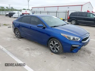 2019 Kia Forte LXS z VIN 3KPF24AD5KE086123, wystawiony jako IAAI lot #42367640 z przebiegiem 103 003 mil mil oraz . Historia ofert i sprzedaży dostępna na DreamBid. Obrazek 1.
