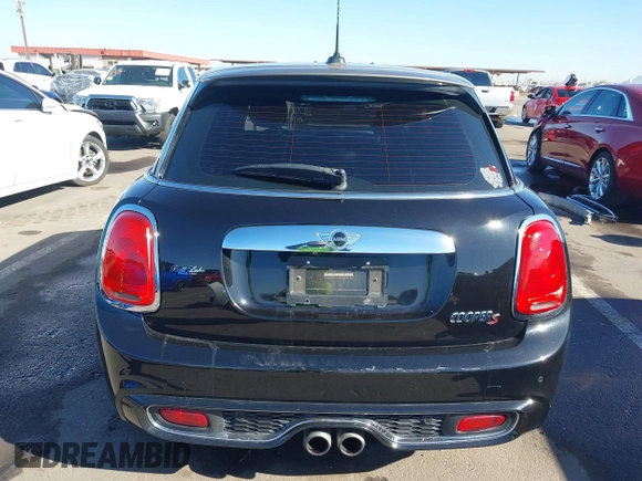 2017 MINI Hardtop 4 Door Cooper S z VIN WMWXU3C56H2D33072, wystawiony jako IAAI lot #41847726 z przebiegiem 81 783 mil mil oraz . Historia ofert i sprzedaży dostępna na DreamBid. Obrazek 17.