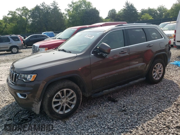 2021 Jeep Grand Cherokee Laredo E z VIN 1C4RJEAG7MC511092, wystawiony jako Copart lot #59144995 z przebiegiem 65 086 mil mil oraz Czysty tytuł • Clean title. Historia ofert i sprzedaży dostępna na DreamBid. Obrazek 1.