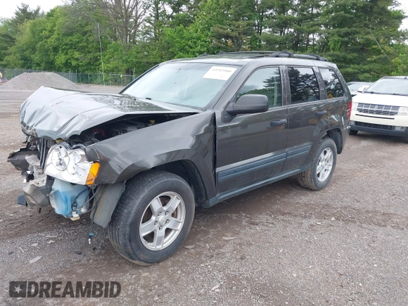2005 Jeep Grand Cherokee Laredo z VIN 1J8GR48KX5C598646, wystawiony jako IAAI lot #42253900 z przebiegiem 197 848 mil mil oraz . Historia ofert i sprzedaży dostępna na DreamBid. Obrazek 2.