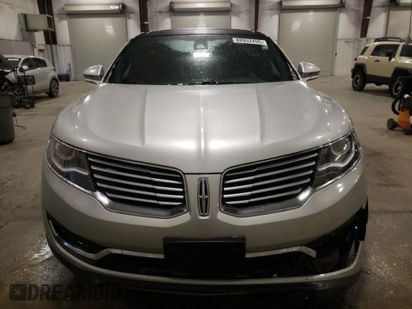 2017 Lincoln MKX Select with VIN 2LMPJ8KR3HBL11048, listed as a Copart auction lot 88952455 with 116,041 mi miles and Salvage Title. Bid and sale history available at carsss.com. Image 5.