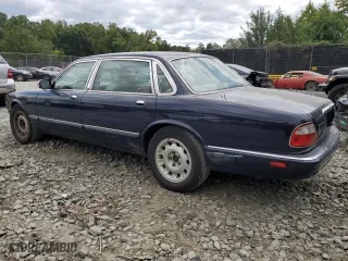 2000 Jaguar XJ VDP with VIN SAJDA24CXYLF13463, listed as a Copart auction lot 67797454 with 144,765 mi miles and Clean Title. Bid and sale history available at carsss.com. Image 2.
